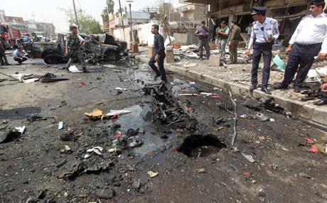  Bomb blast kills, wounds 9 people in western Baghdad