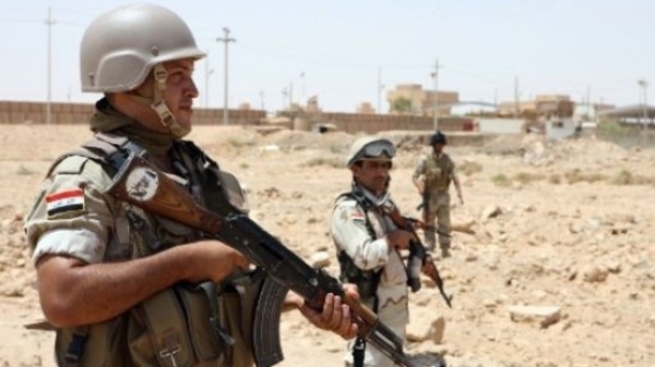  Booby-traps, civilians hinder western Anbar recapture