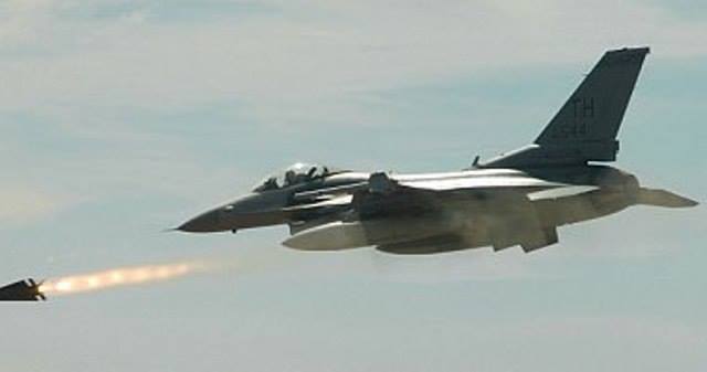  Coalition forces conduct air raids on ISIS positions in Khalediya Island east of Ramadi