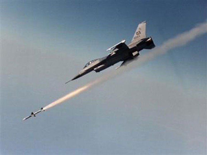  Ten Islamic State militants killed in airstrike in Hawija