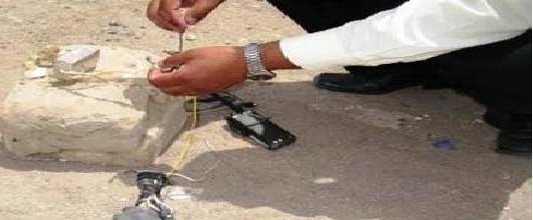  Two explosives experts injured while dismantling IED near Ramadi