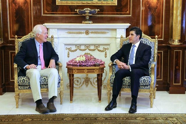 The President of the Kurdistan Regional Government Nechirvan Barzani receives the Republican Senator from Texas John Comey.