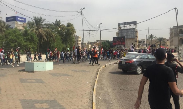  Hundreds of Iraqis protest in Baghdad’s Tahrir square against corruption