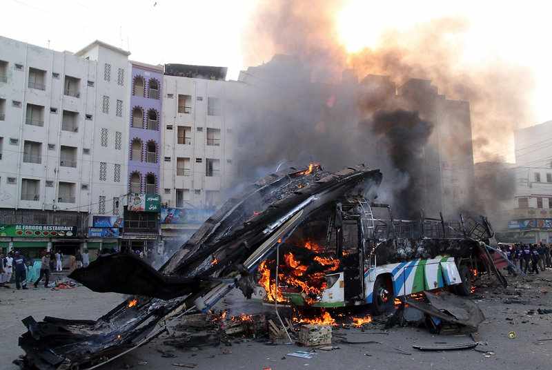  Bus explosion in central Baghdad, 6 casualties