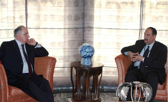  Chalabi meets Egyptian Ambassador