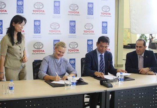  UNDP and Toyota agree to train IDPs on vehicle maintenance