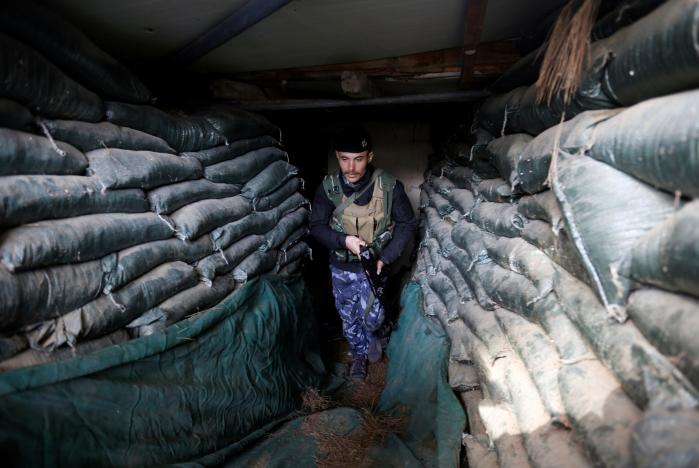  Security troops besiege IS militants hiding in tunnel, west of Anbar