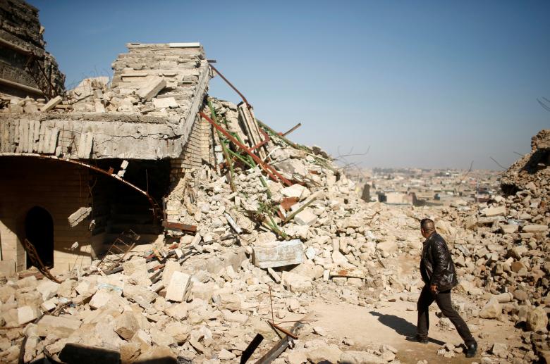  Scores of civilians hide under rubble as western Mosul battles heighten