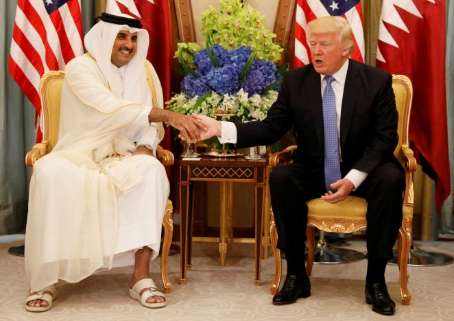  Trump intervenes in Gulf rift, pointing at Qatar over militant funding