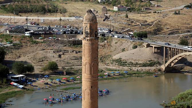  Iraqi president presses for long-term solution to water crisis with Turkey