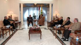 Hakim, Karbouli discuss political crisis