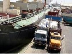 Iraqi ports receive 11 commercial ships