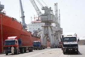  Iraqi seaports receive 3 commercial ships