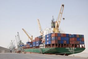  Khor Al-Zubair seaport receives 6 trading ships