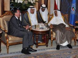  Kobler meets Kuwaiti Emir to discuss Iraqi-Kuwaiti relations