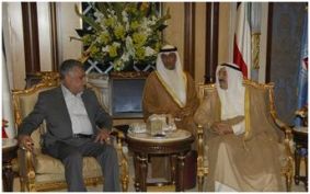  Kuwaiti Emir receives Iraqi Minister of Transport Wednesday