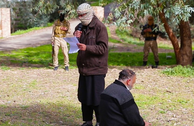  ISIS executes man by stoning in central Mosul