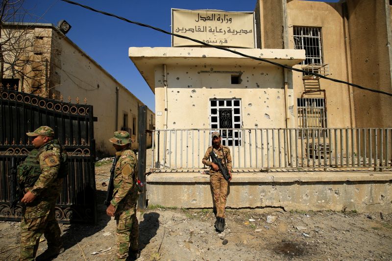  ‘UDPATED: Police chief says forces take over western Mosul’s Old Bridge