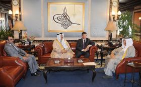 Najaf Governor meets with Kuwaiti PM