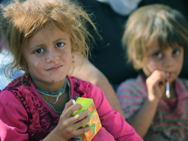  Iraqi troops free two Yazidi girls from IS captivity in western Mosul