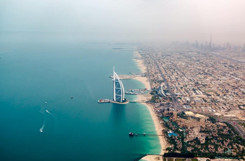  Prince William arrives in Dubai