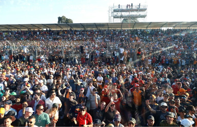  Record 419,000 fans flock to Australian Grand Prix weekend