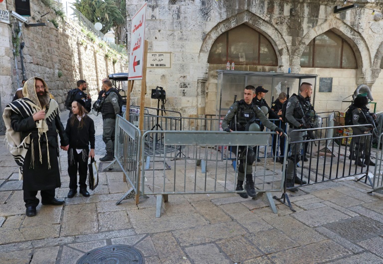  Tensions threaten to boil over in Jerusalem’s Muslim quarter