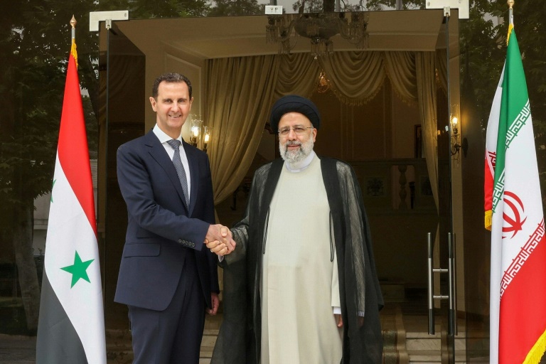  Syria’s Assad meets Iran’s supreme leader, president