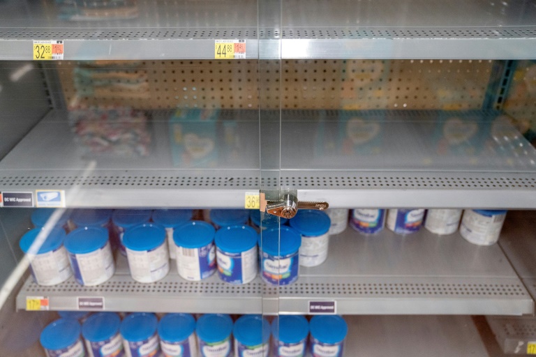  Baby formula shortage sends US parents into panic