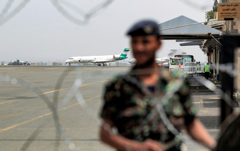  Yemen takes step to allow flights from rebel-held capital: official