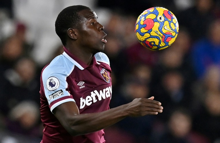  West Ham’s Kurt Zouma pleads guilty to kicking pet cat