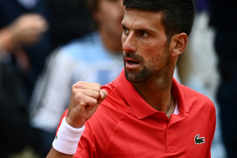  Djokovic cruises closer to Nadal clash as teens shine in Paris