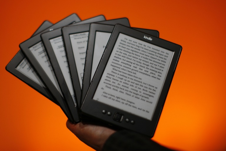  Amazon to close Kindle bookstore in China