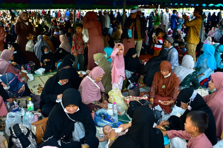  Saudi adopts online registration for hajj to combat scams