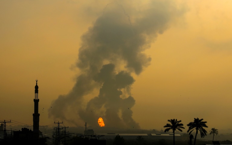  Israel says warplanes hit Hamas sites in Gaza after rocket fire