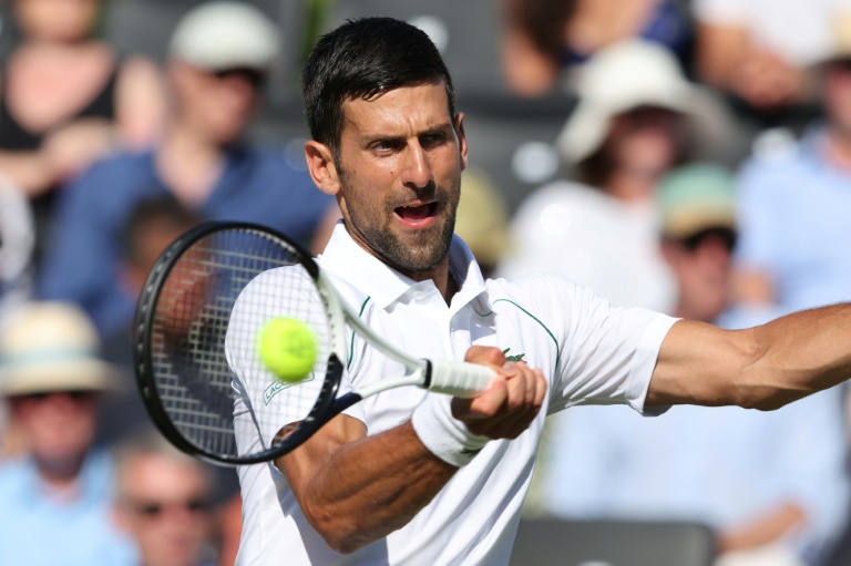  Djokovic brings curtain up on Wimbledon