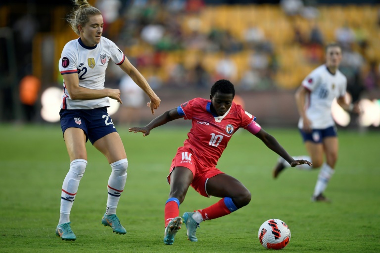  Haiti’s women footballers dream of international success