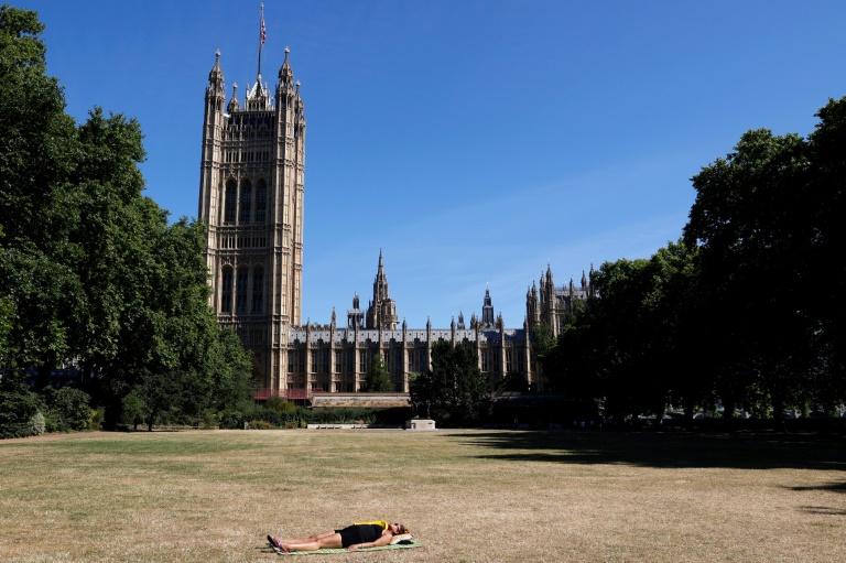  UK issues extreme heat warning as temperatures soar