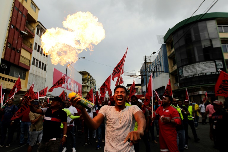  Panama protests continue despite fuel and food price cuts