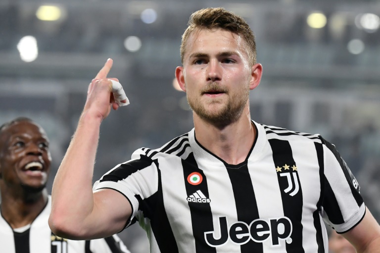  Bayern sign ‘top target’ de Ligt from Juventus