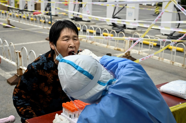  China confirms top officials vaccinated as it seeks to reassure vaccine-sceptic