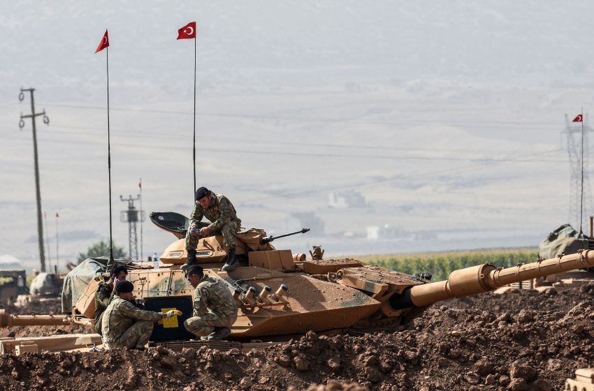  Ankara reinforces its bases in northern Iraq after 12 soldiers killed