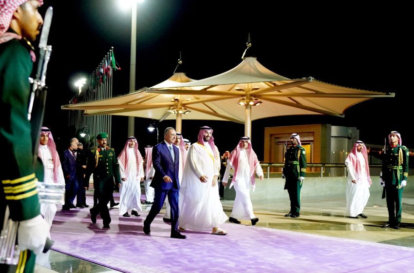  Iraqi Prime Minister lands in Saudi Arabia for Jeddah Summit