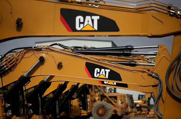  Caterpillar profits rise but says supply chain still messy