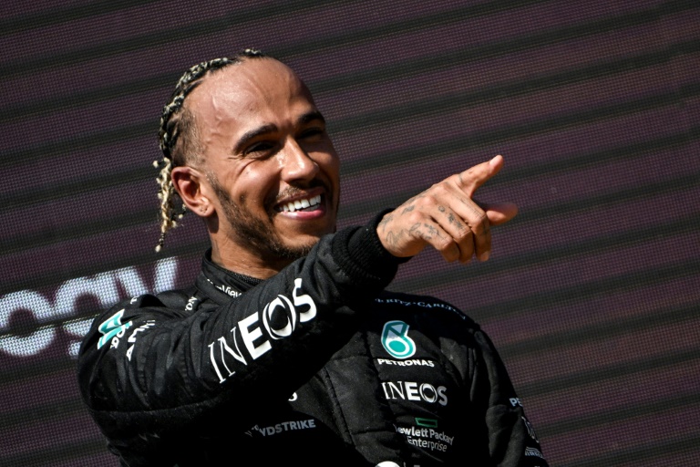  F1 star Hamilton takes ownership stake in NFL Broncos