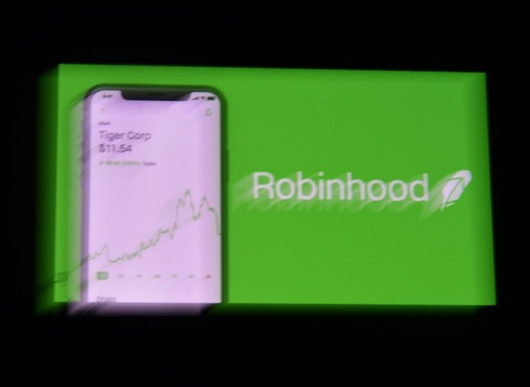  Stock trading platform Robinhood axes staff