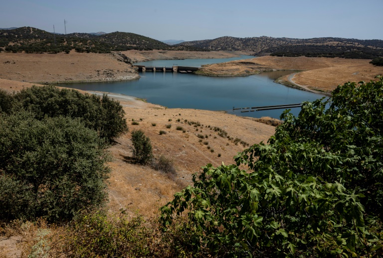  Drought forces water use rethink in Spain