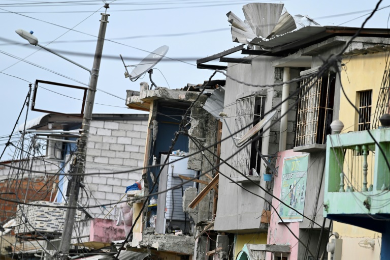  Five die in Ecuador blast officials blame on crime gangs