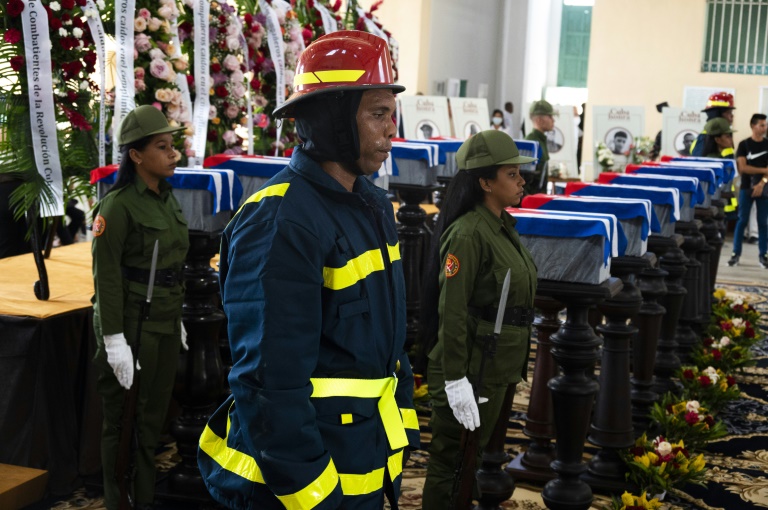  Cuba bids farewell to firefighters killed in fuel depot blaze