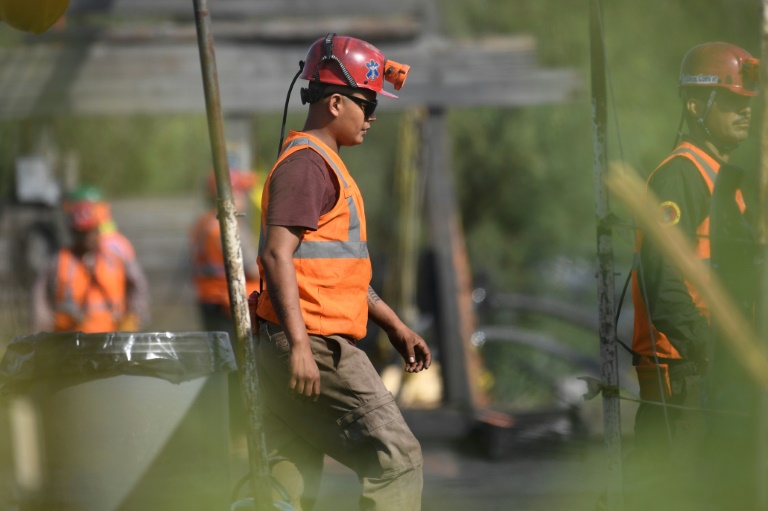  Search for trapped Mexican miners could take ‘almost a year’